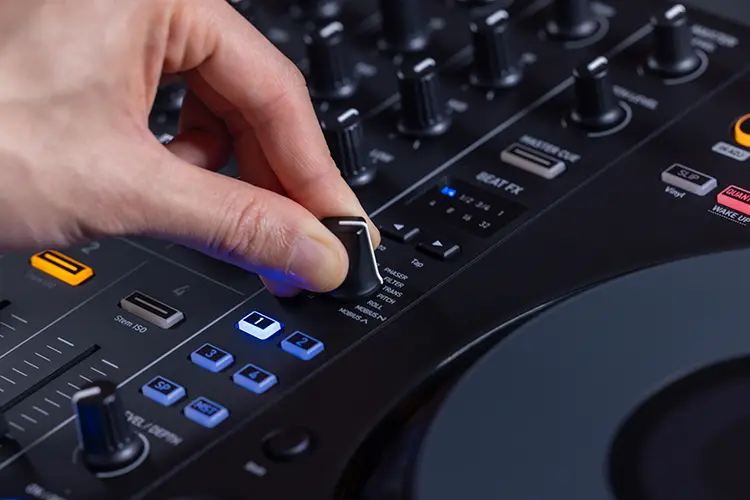 AlphaTheta DDJ GRV6 3 HI