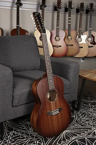 Godin guitarra 3 HI