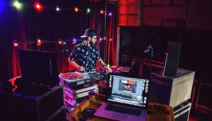 CHAUVETDJ BrentSchmidt 1