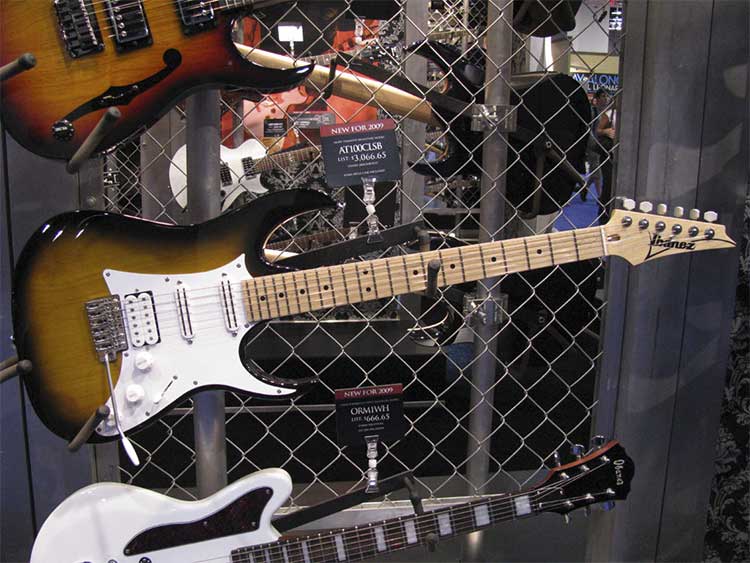 Ibanez ANdy timmons