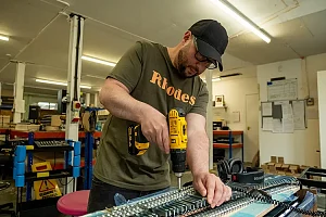 Rhodes MK8 1 HI